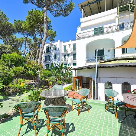 Hotel Av Isola Thermal Ischia