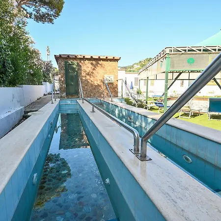 Av Isola Thermal 4*