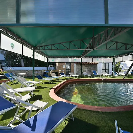 Av Isola Thermal Hotel
