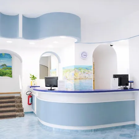 Av Isola Thermal 이스키아